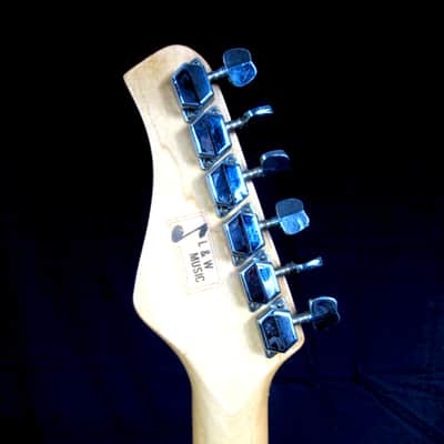 Hondo Deluxe Series 760 Electric Guitar image 6