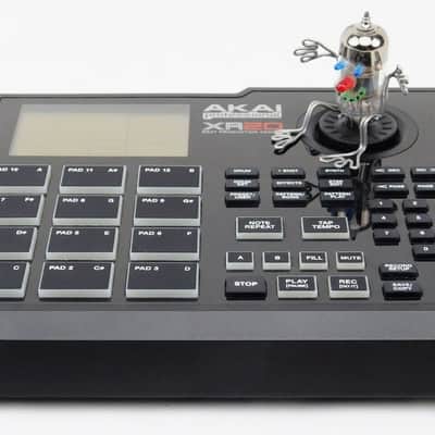 Akai XR 20 Beat Production Center Synth Drum Maschine + Wie Neu / Like New + 1 Jahr Garantie En image 6