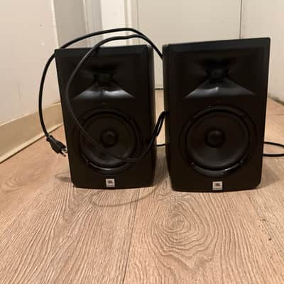JBL 305P MkII 2-Way 5" Active Nearfield Studio Monitor (Pair) 2010s - Black image 3