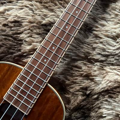 Kala KA-KCG Hawaiian Koa Series Concert Ukulele - Gloss Natural image 4