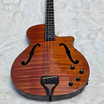 2010 Epiphone Zenith Bass Guitar - Mint - Gorgeous Flame Maple Top image 2