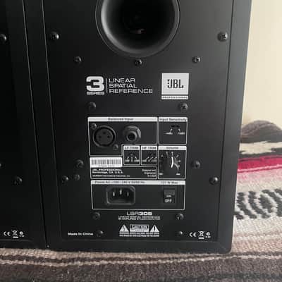 Pair of JBL LSR305 2-way active studio monitor speakers 5inch, 3 series, 2010’s, black with extras image 18