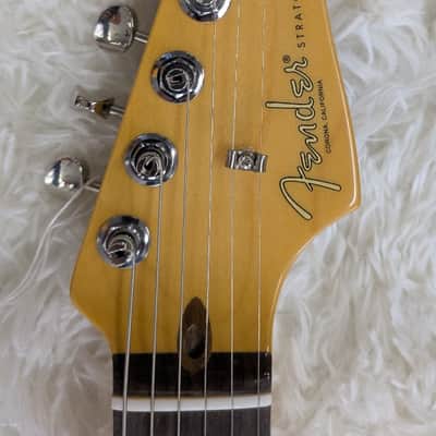 Mint Fender American Professional Classic Stratocaster, Faded Sherwood Green Metallic image 5