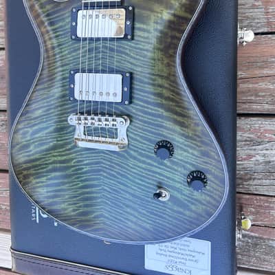 Knaggs Keya 2022 - Green Burst image 7