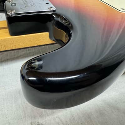 Fender American Stratocaster Guitar with Case 2000 - 3-Color Sunburst / Rosewood fingerboard image 21