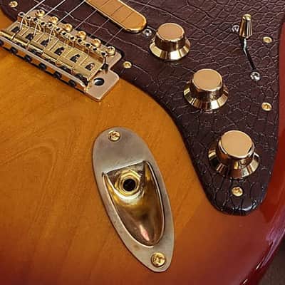 3Pcs Closed Brass Single Coil Pickup Covers For Fender Strat Squier Electric Guitar Part (Gold) image 4