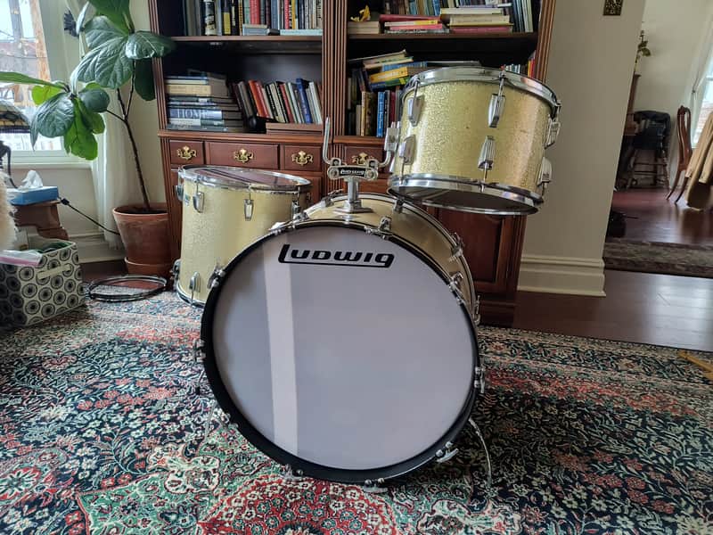 Vintage 1970s Ludwig No. 999 Deluxe Classic Outfit 9x13 / 16x16 / 14x24" Drum Set (3-Ply) in Silver Sparkle image 1