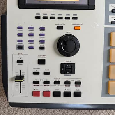 Immagine Akai MPC2000XL SE1 MIDI Production Center 2000 - 2005 - Grey - 7