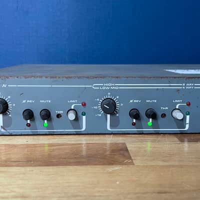 DDA DD500 Stereo 2-Way Mono 3/4-Way Crossover Unit image 2