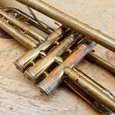 King Liberty Bb Trumpet w/Case image 8