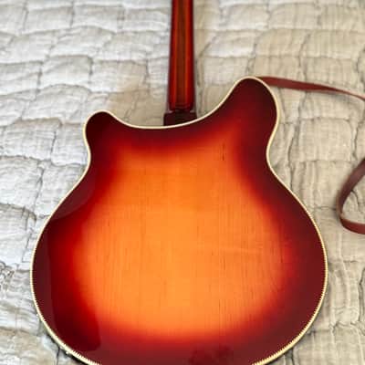 Rickenbacker 370 Roger McQuinn 1989 - red sunburst image 10