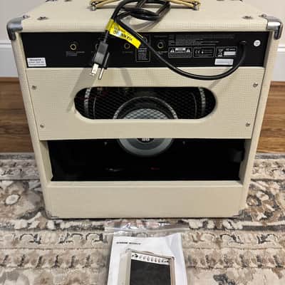 Monoprice Stage Right 15-Watt 1x12 All-Tube Guitar Combo Amp image 4