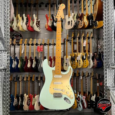 Squier Classic Vibe Stratocaster 40 Th Sonic Blue + Fender Tex Mex Pickups image 2