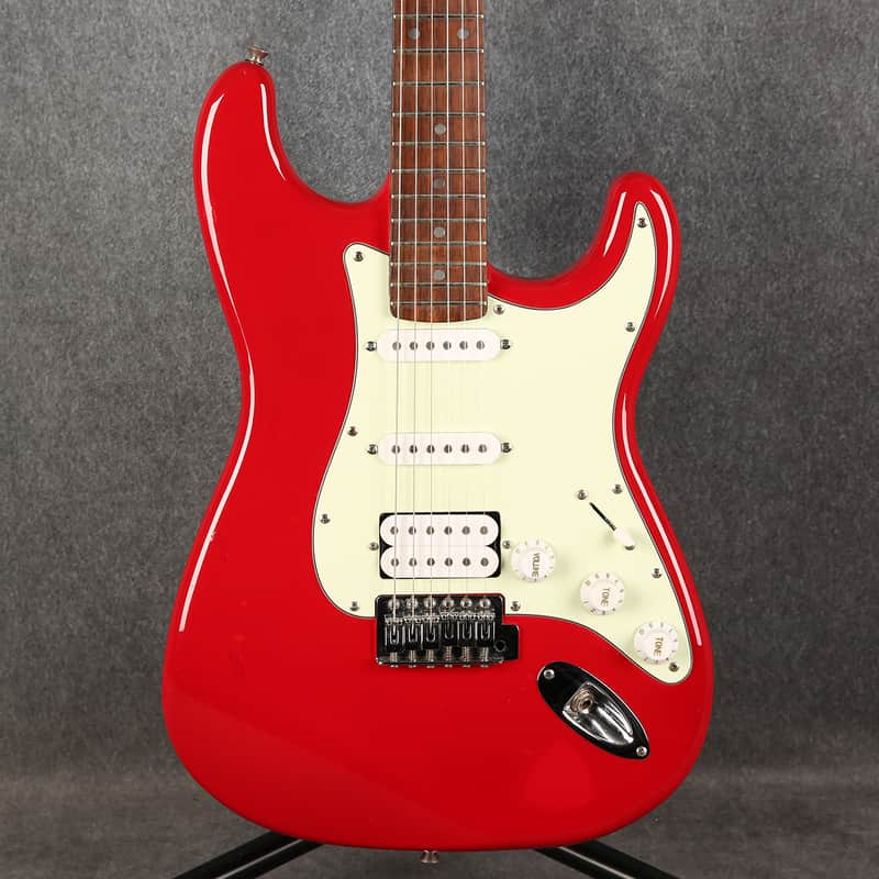 Squier Squier Affinity Stratocaster HSS - Red - 2nd Hand