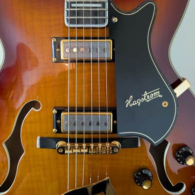 Hagstrom '67 Viking II 2023 - Present - Vintage Sunburst image 6