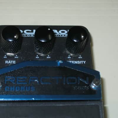 used (light average wear) Rocktron Reaction Chorus (from early 2010s) NO box / NO paperwork / NO battery image 6