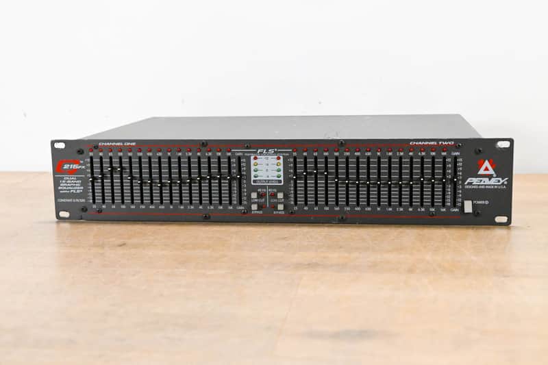 Peavey Q215FX Dual-Channel 15-Band Graphic Equalizer CG01456 image 1