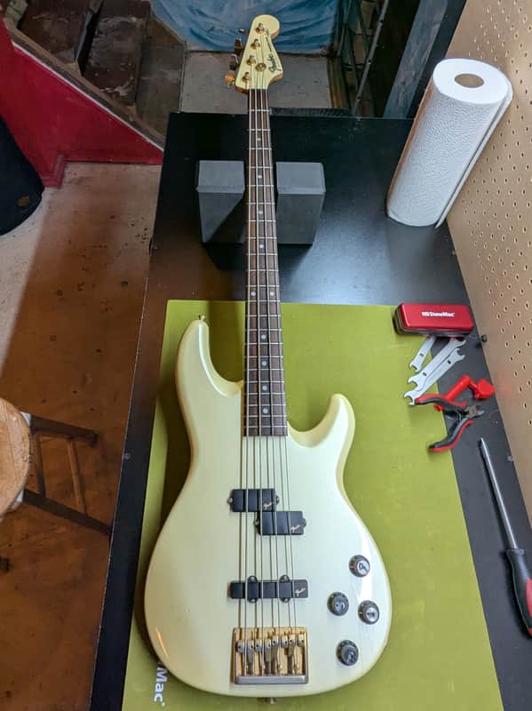 1989 - 1995 Fender Contemporary Precision Bass Lyte MIJ - Frost White image 1