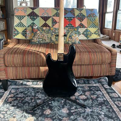 Squier 40th Anniversary Gold Edition Precision Bass 2022 - Present - Black image 4