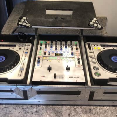 Complete DJ Setup: 2 Pioneer CDJ-800MK2 Players, Rane SIXTY-TWO Mixer, Novation Dicers, & Odyssey Coffin Case image 4