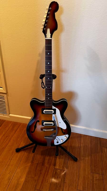 Teisco / Matsumoku EP-7 Hollowbody Electric Guitar (1960s Three Tone Sunburst) image 1