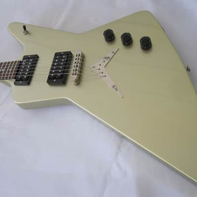 Dean Z USA 1000 Series with dean case explorer destroyer image 2