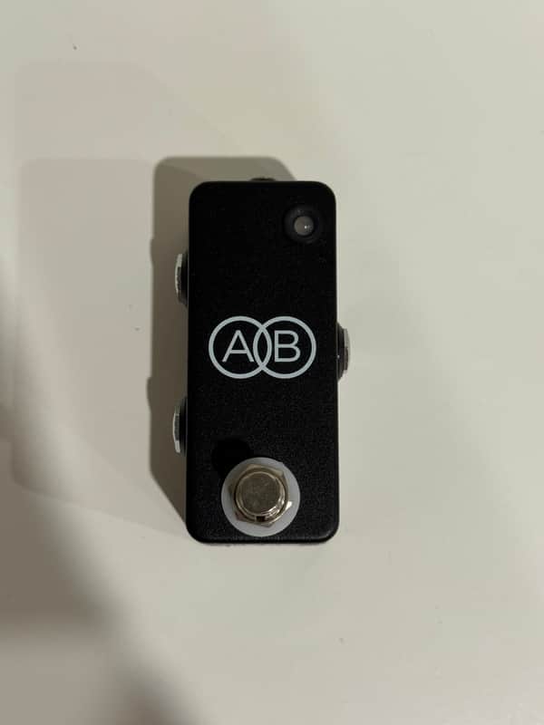 JHS Mini A/B Switch image 1