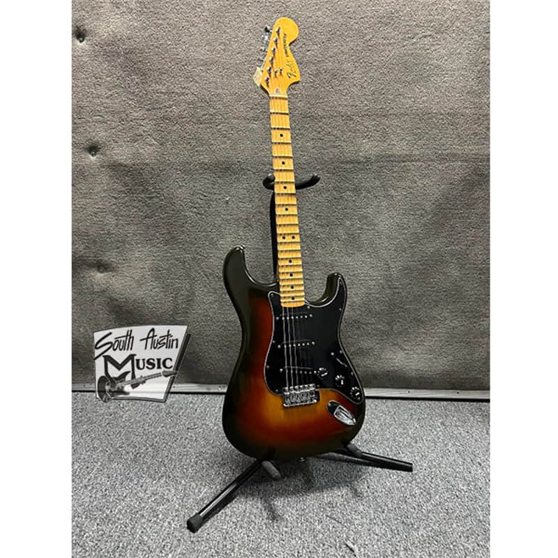 Fender Stratocaster with Scalloped Maple Fretboard 1978 - 1981 - Sunburst image 1