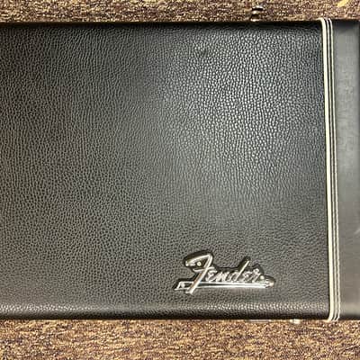 Fender Classic Series P/J Left Handed Bass Square Hardshell Case w/ Shaped Interior image 3
