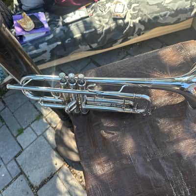 Bach Stradivarius Model 37 Trumpet 70’s - Silver image 4