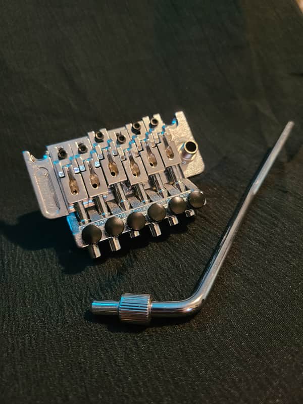 Washburn Tremolo
