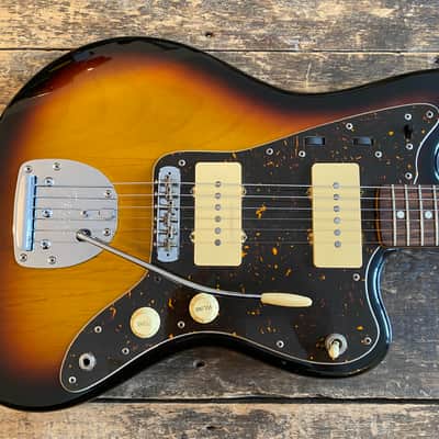 Fender Japan Jazzmaster 1966 Reissue MIJ JD-Serial 2012 Three Tone Sunburst MIJ imagen 6