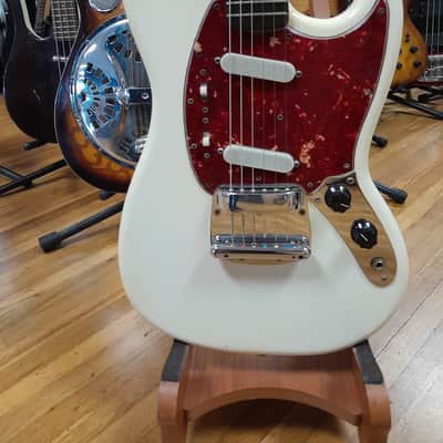 Fender Mustang Guitar with Rosewood Fretboard 1965 - Olympic White image 2