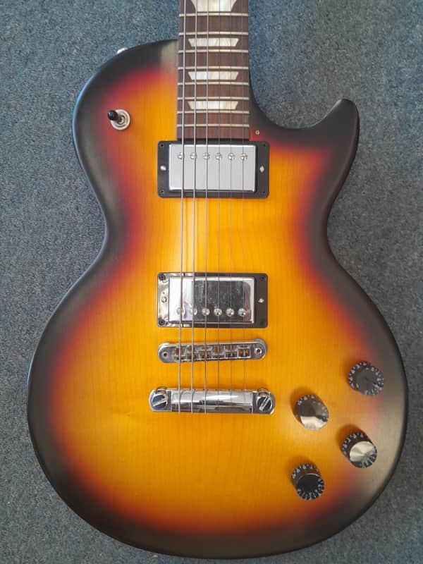 Gibson Les Paul Studio 2011 - Dark sunburst image 1