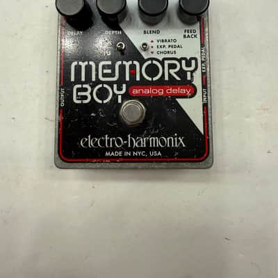 Electro Harmonix Memory Boy Analog Delay Chorus Vibrato EHX Guitar Effect Pedal