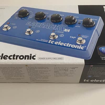 TC Electronic Flashback X4 Delay & Looper 2011 - 2019 - Blue image 9