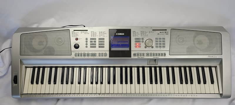Yamaha DGX-305 Protable Grand Electric Piano Synthesizer Keyboard