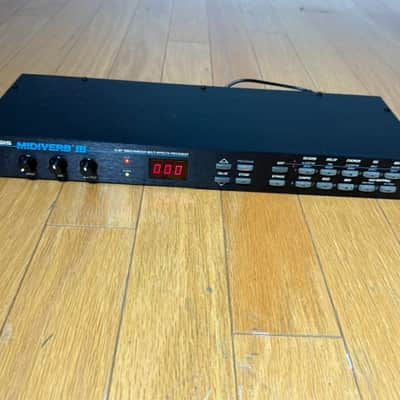 Alesis MidiVerb III Rack Mount Stereo Effects Processor w/ Factory Adapter, Very Good Condition image 1