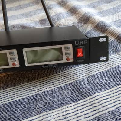 GTDaudio G-787 UHF 4-Channel Wireless Microphone Receiver NO AC - UNTESTED image 4