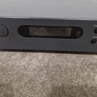 NAD C 520 - CD Player - Silver/Grey - Spares or Repair w/ Manual And Remote image 4