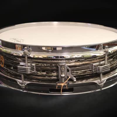 Ludwig No. 905 Jazz Combo 3x13" 6-Lug Piccolo Snare Drum with Keystone Badge SN#126941 (1965) - Oyster Black pearl image 3