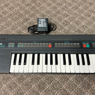 Vintage Yamaha  PSS-120 1986 - black - with power supply
