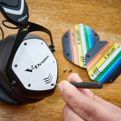 Roland VMH-D1 V-Drums Closed Back Headphones - 32 Ohms - Silver image 6