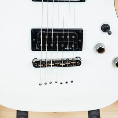 Schecter Omen-7 - Vintage White image 6