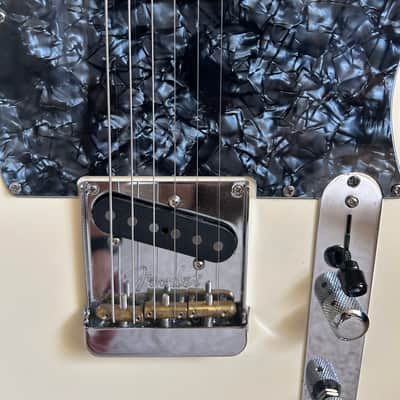 Fender American Professional II telecaster 2021 - Antique White image 4