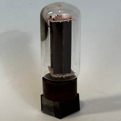 1962 RCA 5R4GYB Vintage Brown Base Black Plate Side D Getter Rectifier Tube!T470 image 1
