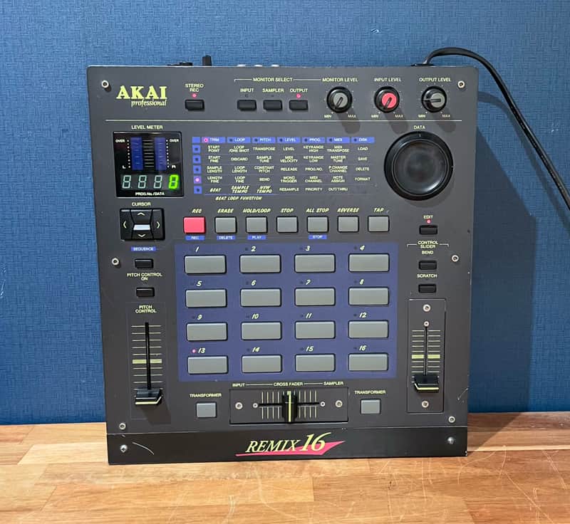 Akai Remix 16 Phrase Sampler / DJ Mixer & Sequencer Maxed 16MB RAM