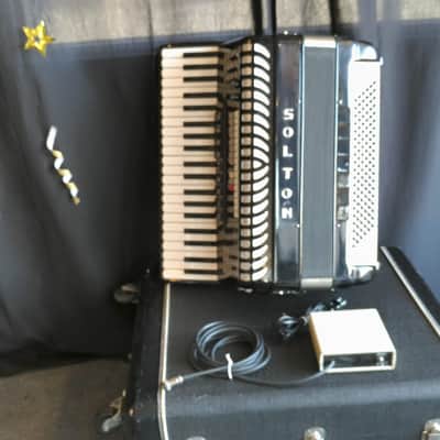 Solton Artist 2000 Accordion w/ Ketron X4 MIDI Sound Module image 2