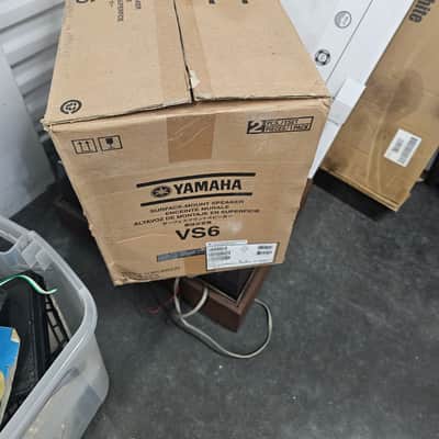 Yamaha out door speaker open box Vs6 image 1