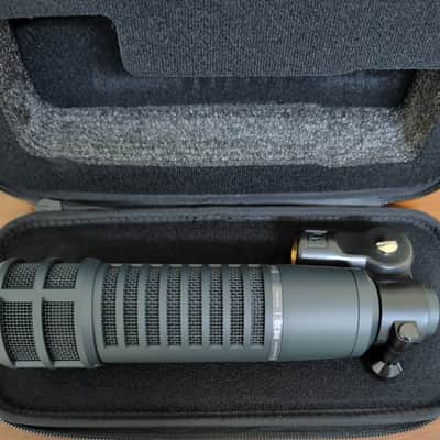 Electro-Voice RE20 Cardioid Dynamic Microphone - Black - Mint Condition + Case FREE SHIPPING image 8